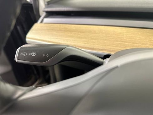 Used 2019 Tesla Model 3 Long Range image 16