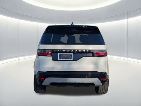 Used 2025 Land Rover Discovery Metropolitan Edition AWD/4WD image 6