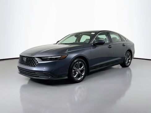 Used 2023 Honda Accord EX image 4