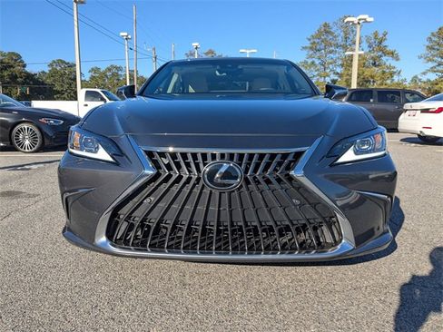 Used 2024 Lexus ES 350 w/ Premium Package image 10