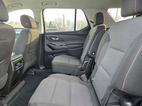Used 2019 Chevrolet Traverse LT image 28
