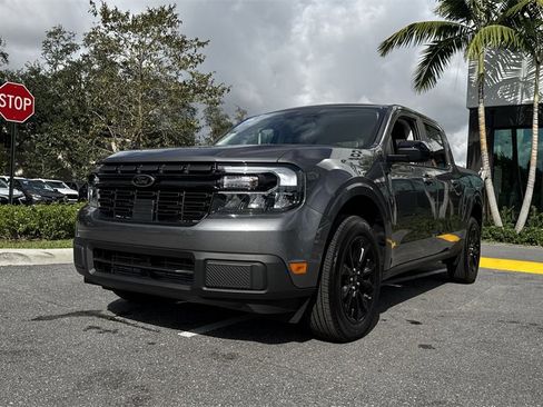 Used 2024 Ford Maverick Lariat w/ Black Appearance Package image 32