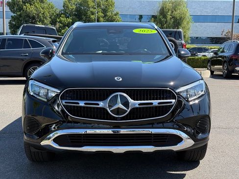 Used 2025 Mercedes-Benz GLC 300 4MATIC image 16