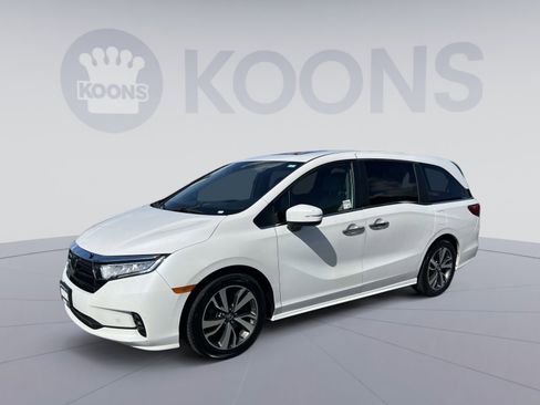 Used 2023 Honda Odyssey Touring image 1
