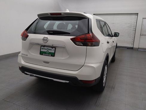 Used 2020 Nissan Rogue S FWD image 7