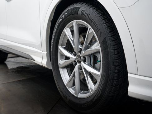 Used 2023 Chevrolet Traverse Premier w/ Redline Edition AWD/4WD image 21