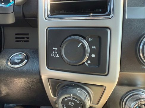 Used 2020 Ford F150 Lariat w/ Equipment Group 502A Luxury image 23