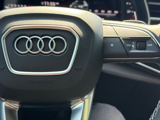 Used 2022 Audi Q8 Premium Plus AWD/4WD image 30