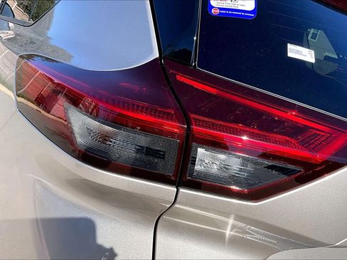 New 2026 Nissan Rogue Platinum image 12