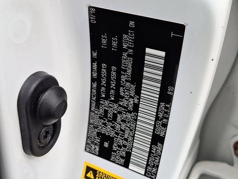 Used 2018 Toyota Highlander Limited w/ Carpet Mat Package (TMS) image 27