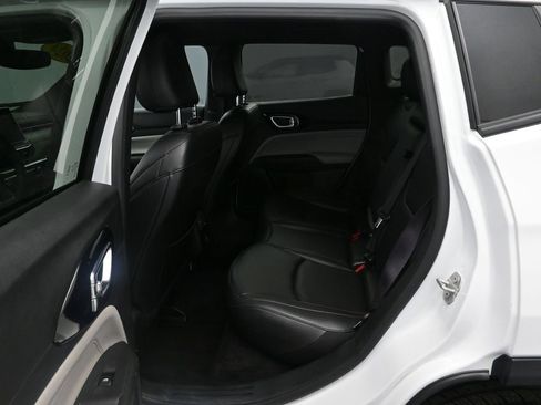 Used 2024 Jeep Compass Limited AWD/4WD image 14