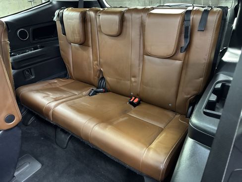 Used 2022 Subaru Ascent Touring w/ Popular Package #2A image 28