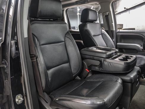 Used 2018 GMC Sierra 3500 SLE w/ SLE Preferred Package AWD/4WD image 30