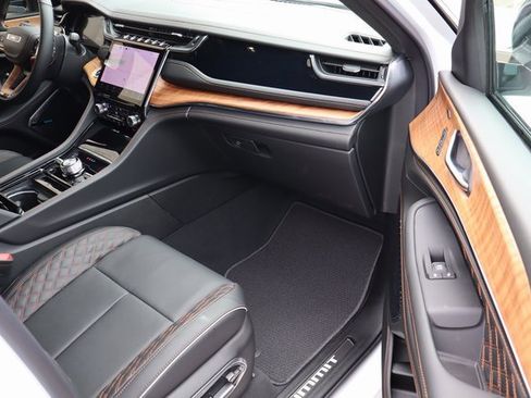 New 2025 Jeep Grand Cherokee Summit image 50