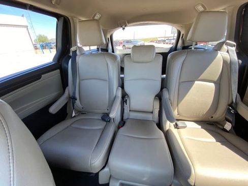 Used 2021 Honda Odyssey EX-L image 13
