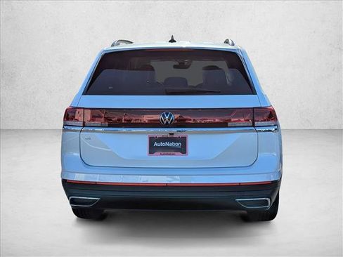 New 2026 Volkswagen Atlas SE image 6