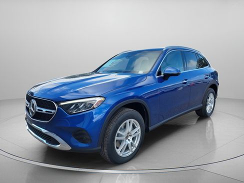 Certified 2026 Mercedes-Benz GLC 300 4MATIC image 2