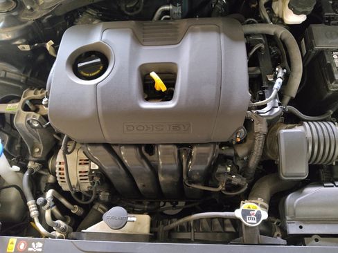 Used 2023 Kia Forte LXS image 30