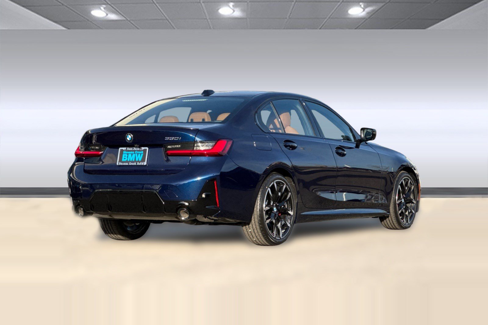 Used 2026 BMW 330i Sedan w/ M Sport Package RWD image 9