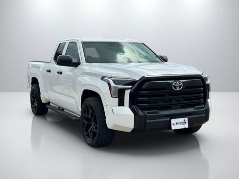 Used 2022 Toyota Tundra SR w/ SR Tow Package image 3