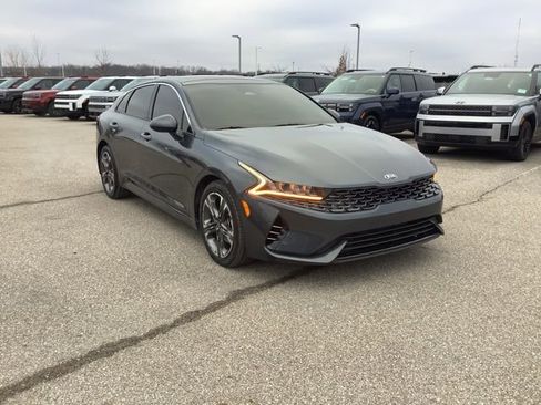 Used 2021 Kia K5 EX image 3