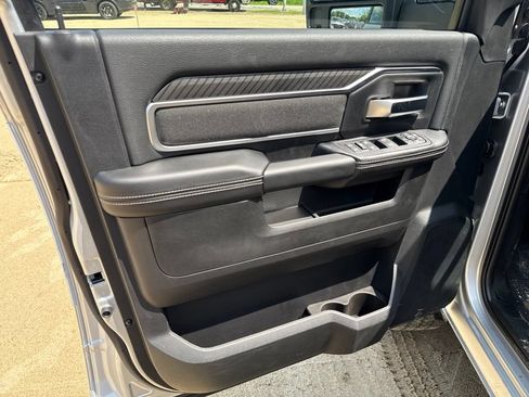New 2026 RAM 2500 Big Horn AWD/4WD image 17