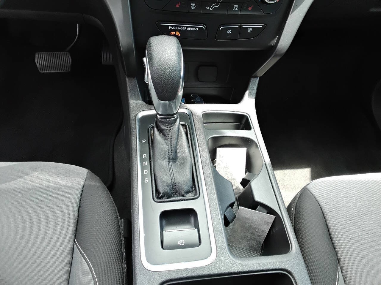 Used 2019 Ford Escape SE FWD image 12