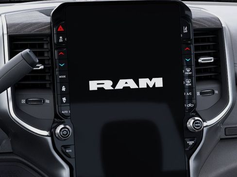 New 2026 RAM 2500 Laramie AWD/4WD image 18