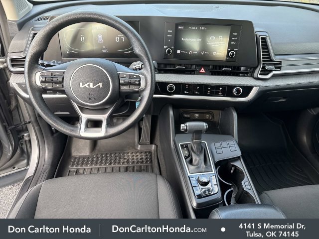 Used 2023 Kia Sportage LX FWD image 16