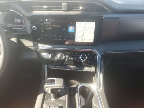 Used 2025 GMC Sierra 1500 Denali Ultimate image 7