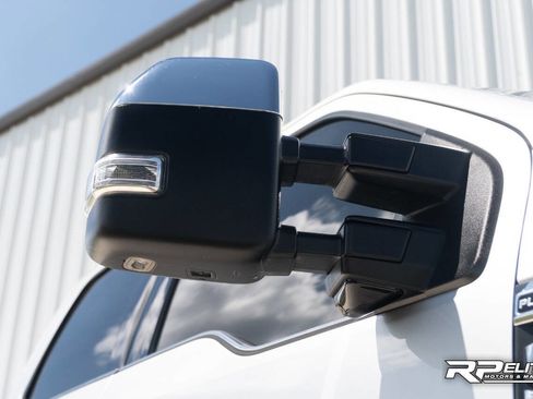 Used 2017 Ford F250 Platinum w/ Platinum Ultimate Package image 22