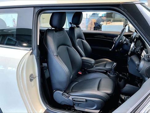 Used 2022 MINI Cooper S image 8