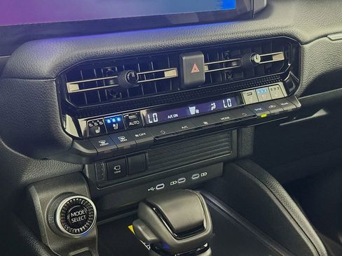 Certified 2026 Toyota Land Cruiser w/ Premium Package AWD/4WD image 18