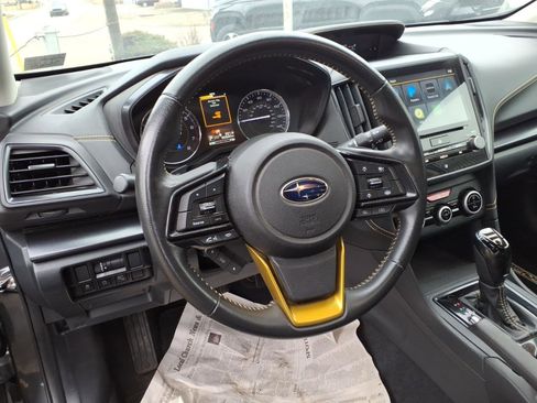 Used 2022 Subaru Crosstrek 2.5i Sport w/ Moonroof Package image 6