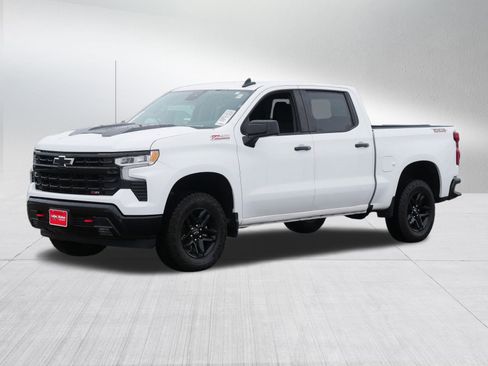 Used 2023 Chevrolet Silverado 1500 LT Trail Boss w/ Protection Package image 3