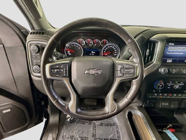 Used 2020 Chevrolet Silverado 1500 LT Trail Boss w/ Midnight Edition AWD/4WD image 12
