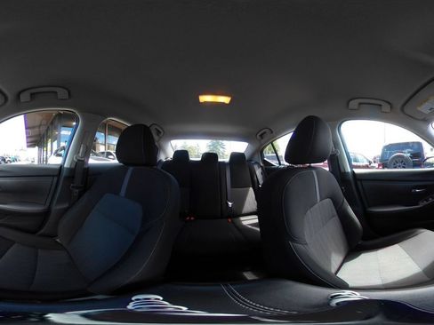 Used 2025 Nissan Sentra SV FWD image 42