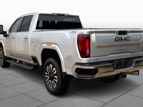 Used 2022 GMC Sierra 2500 SLT w/ X31 Off-Road Package image 12