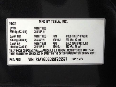 Used 2025 Tesla Model Y Long Range AWD/4WD image 64