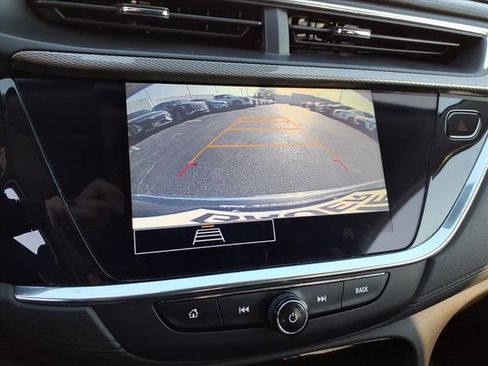 Used 2023 Buick Encore GX Essence w/ Experience Buick Package FWD image 30