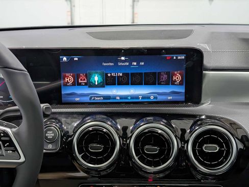 Used 2026 Mercedes-Benz CLA 250 4MATIC image 17