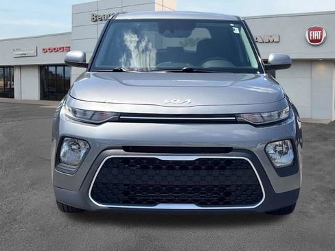 Used 2022 Kia Soul LX w/ Technology Package FWD image 2