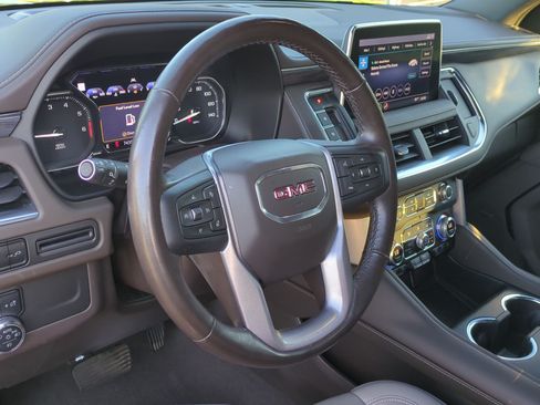Used 2021 GMC Yukon SLT w/ SLT Premium Package AWD/4WD image 18