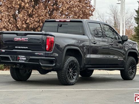 Used 2023 GMC Sierra 1500 AT4X image 4