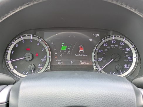 Used 2023 Toyota Highlander XLE image 26