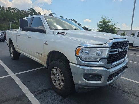 Used 2022 RAM 2500 Big Horn w/ Level 1 Equipment Group AWD/4WD image 4