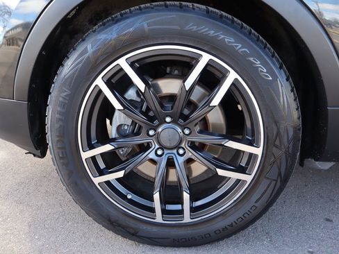 Used 2015 Ford Explorer XLT w/ Equipment Group 202A image 42