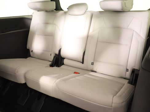 New 2026 Lincoln Navigator Premiere AWD/4WD image 14
