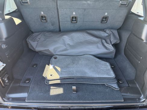 Used 2025 Jeep Wrangler Unlimited Sahara image 18