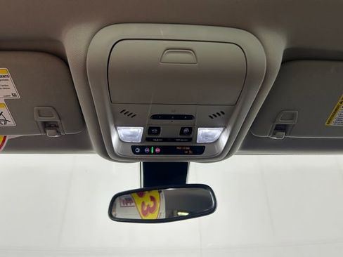 Used 2023 GMC Terrain Denali w/ Black Diamond Edition image 25